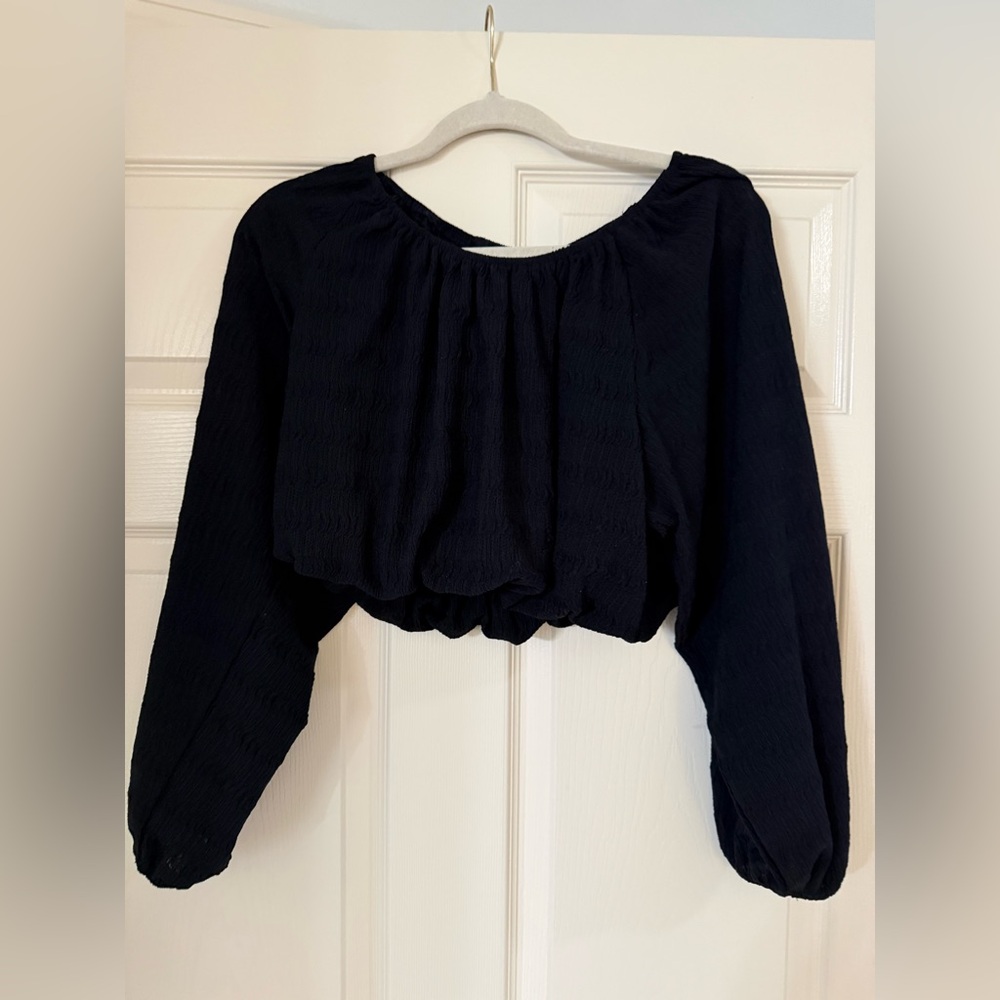 Lizard Thicket Black Two Piece Set - image 3